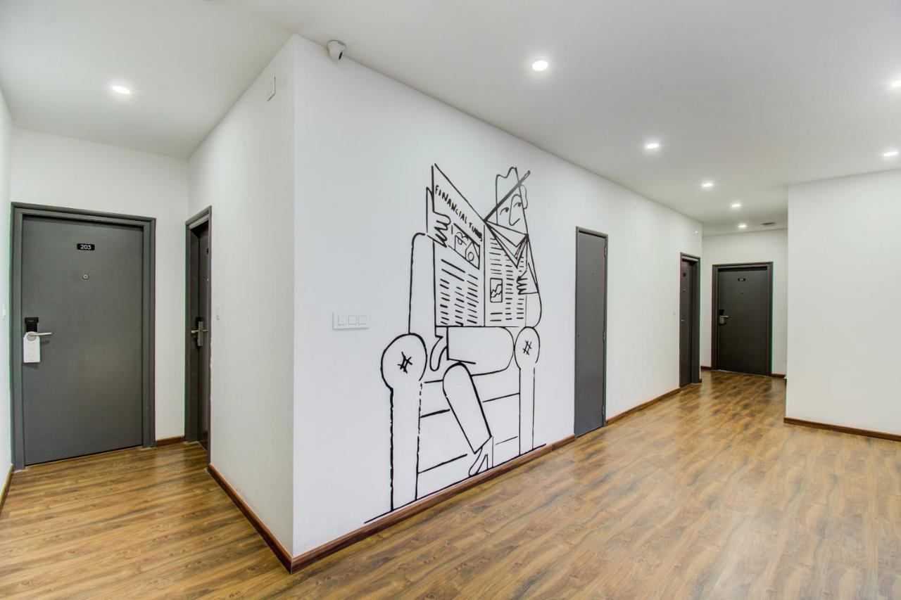 Townhouse The Premier View Near Iskcon Temple Noida Hotel Luaran gambar