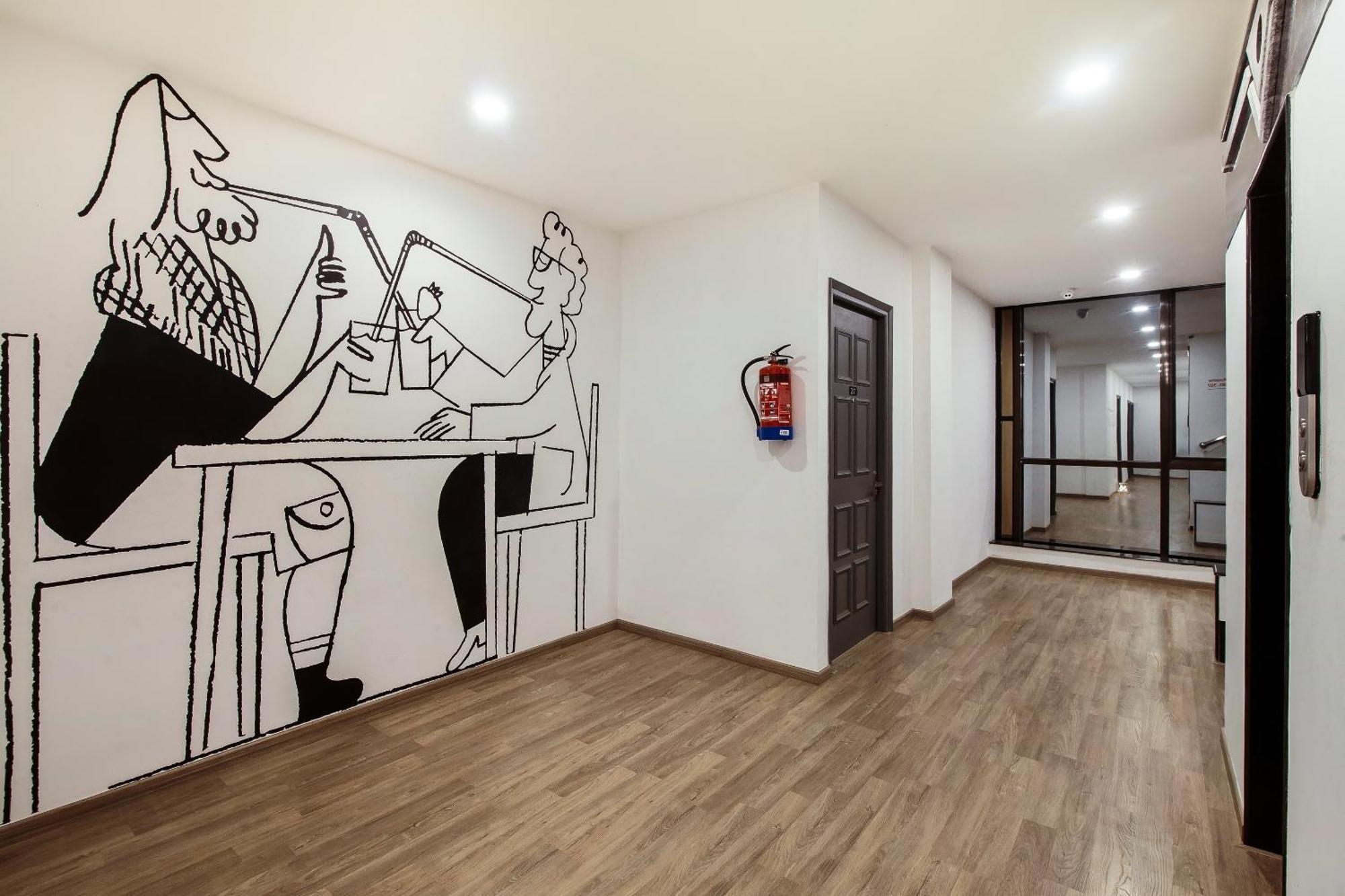 Townhouse The Premier View Near Iskcon Temple Noida Hotel Luaran gambar