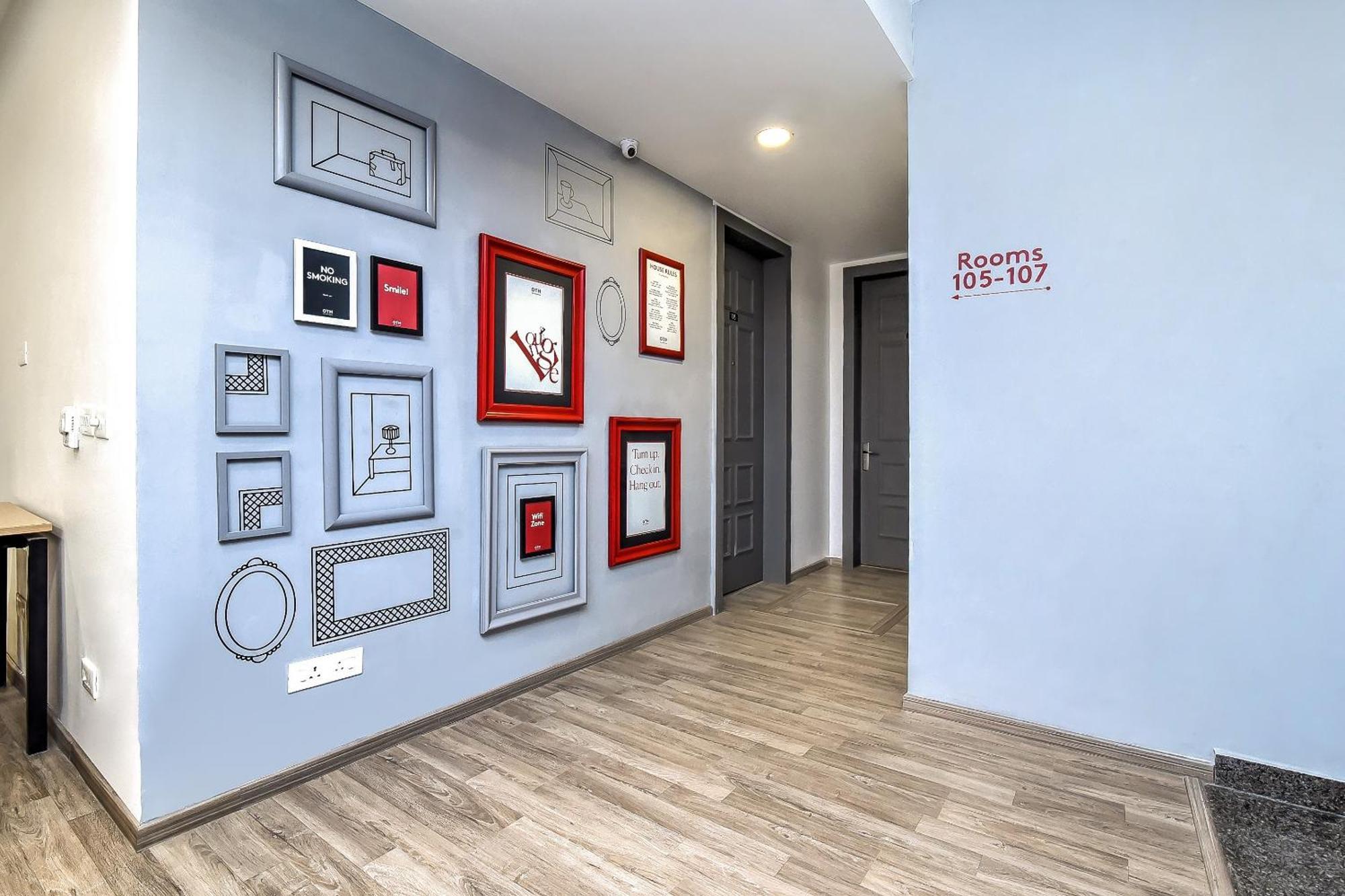 Townhouse The Premier View Near Iskcon Temple Noida Hotel Luaran gambar